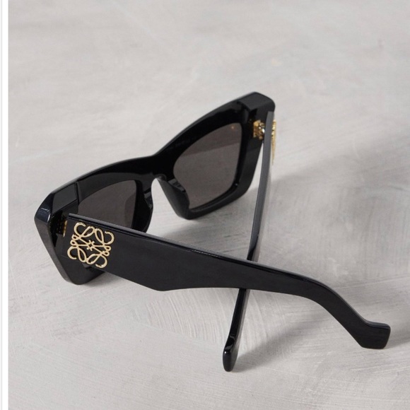 LOEWE
Cat-Eye Sunglasses